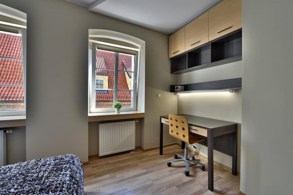 Argentis Wiezienna Daire Wroclaw Dış mekan fotoğraf