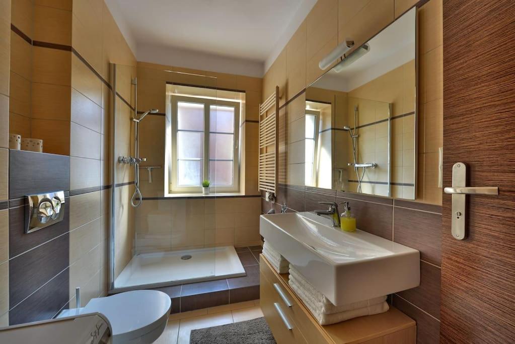 Argentis Wiezienna Daire Wroclaw Dış mekan fotoğraf